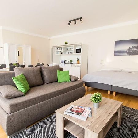 Apartment Kaiserstrasse Вена Экстерьер фото