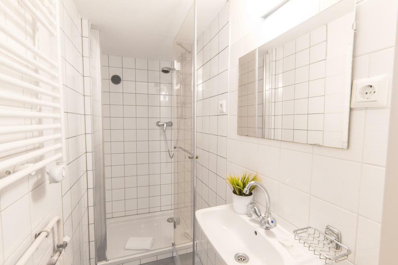 Apartment Kaiserstrasse Вена Экстерьер фото